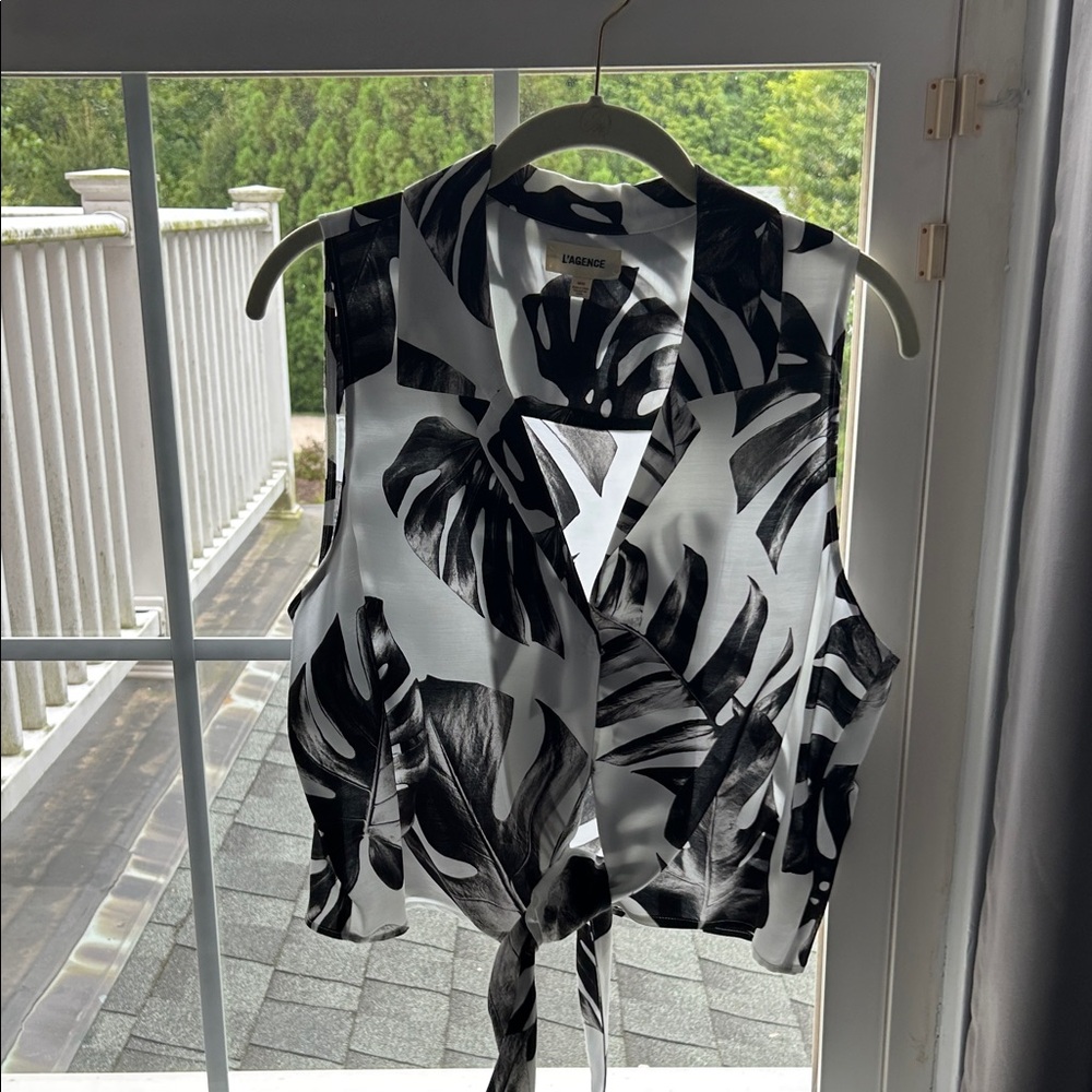 L'AGENCE Black and White Leaf Print Blouse